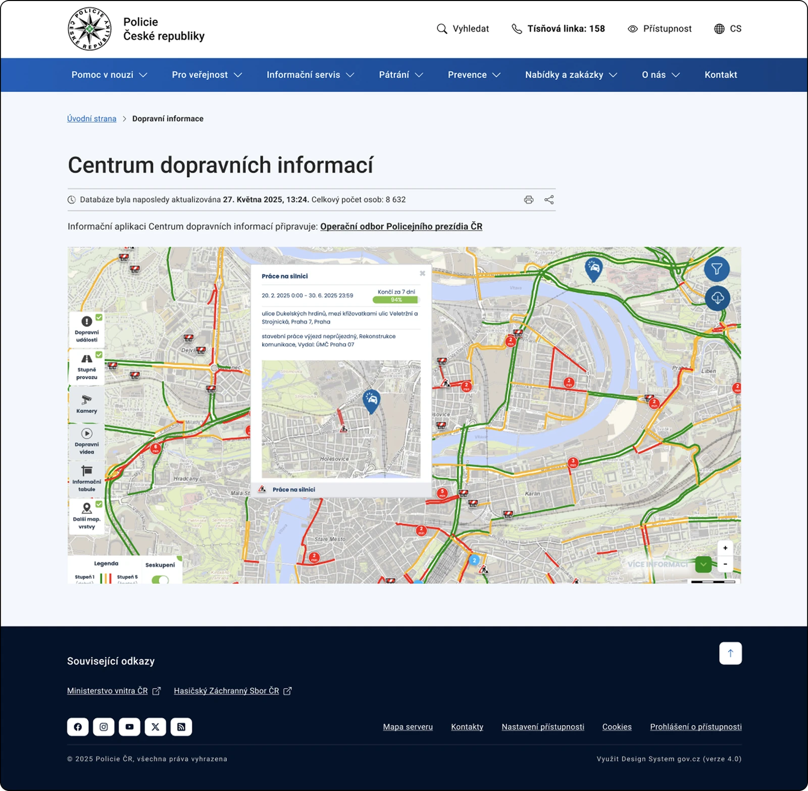 An interactive traffic map embedded in the Police portal page, with an open incident popup, inside the gov.cz Design System layout.